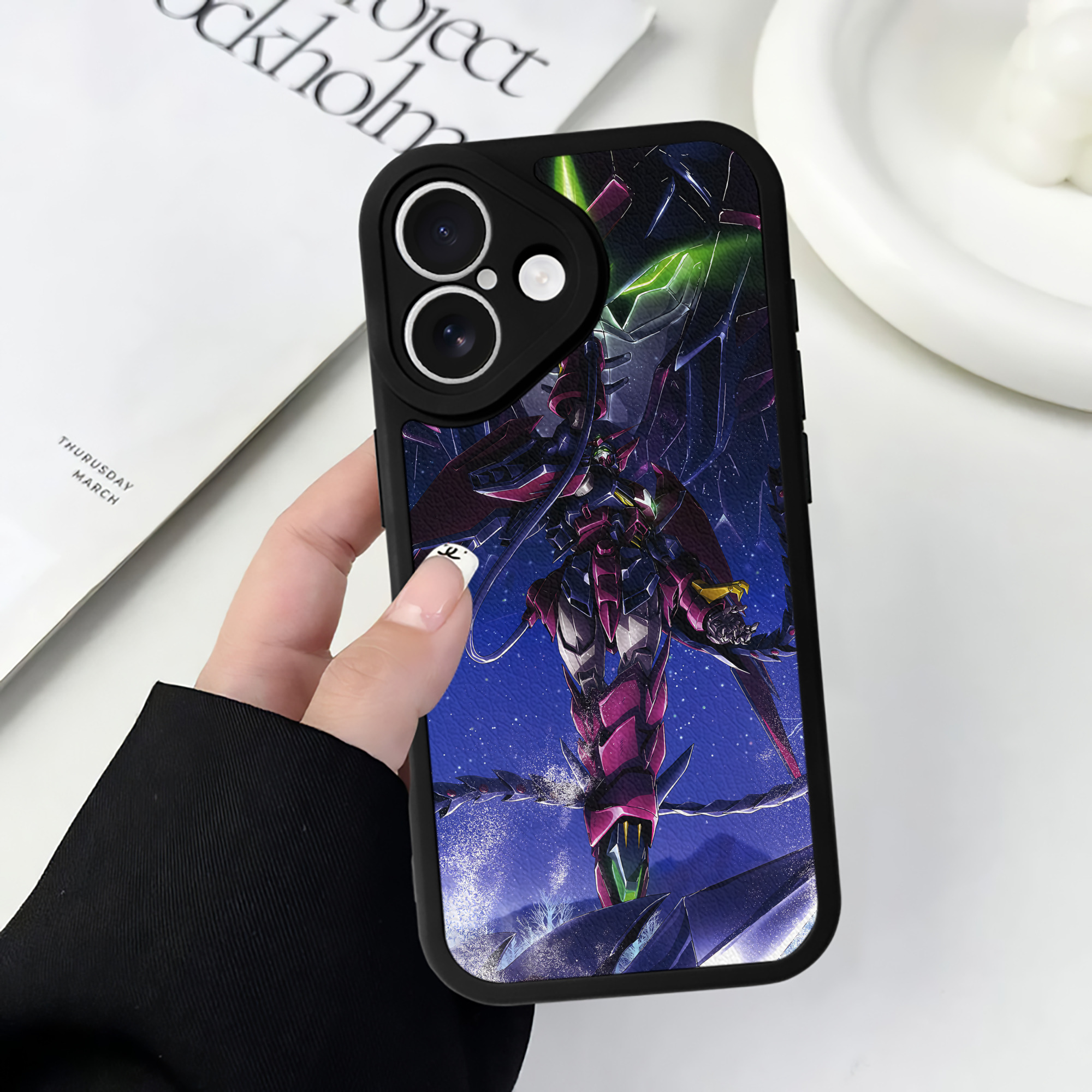 （画像用） 機動戦士ガンダム Mobile Suit Gundam 【iPhone 16シリーズ対応】シリコンスマホケース（レザー調） 材質：シリコン